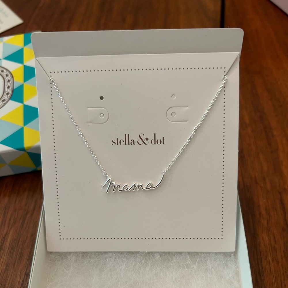 Brand new Stella and dot necklace